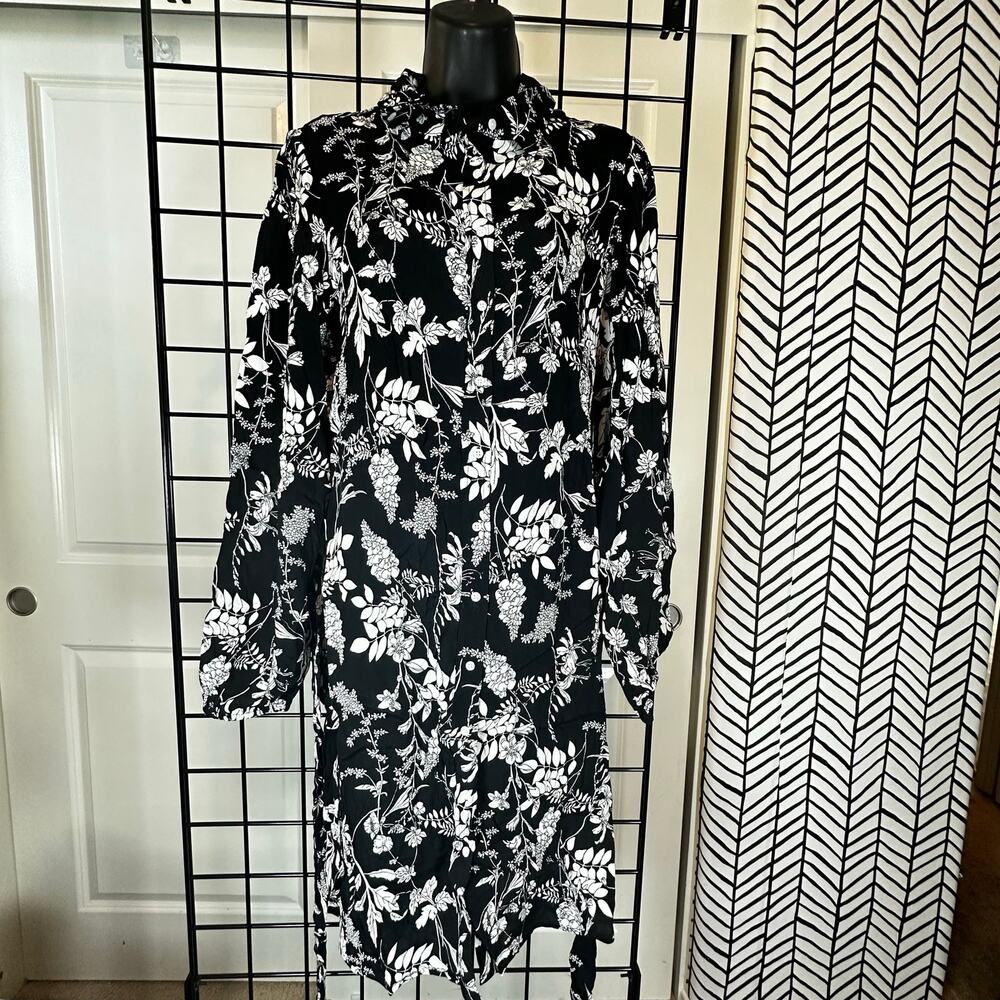 Well Worn Womens Size M Black Floral Leaf Print Long Sleeve Midi Dress